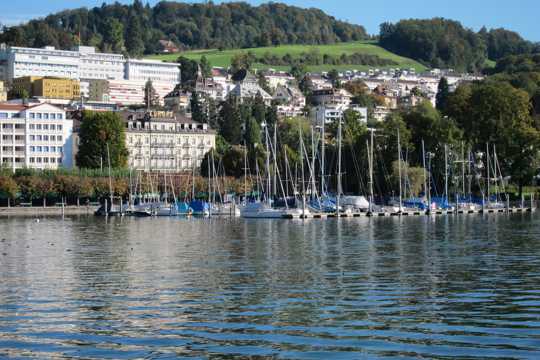 瑞士琉森湖景致图片