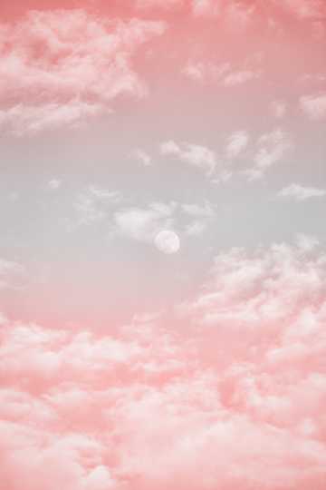 天空粉色的云霞
