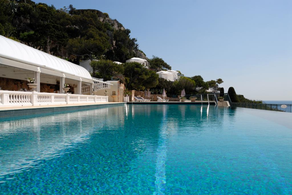 法国Saint-Jean-Cap-Ferrat酒店的游泳池