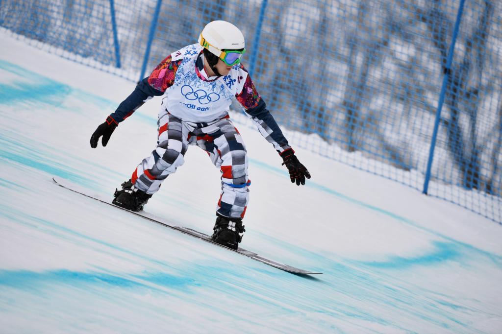 尼古拉·奥伦宁俄罗斯滑雪板与索契银牌
