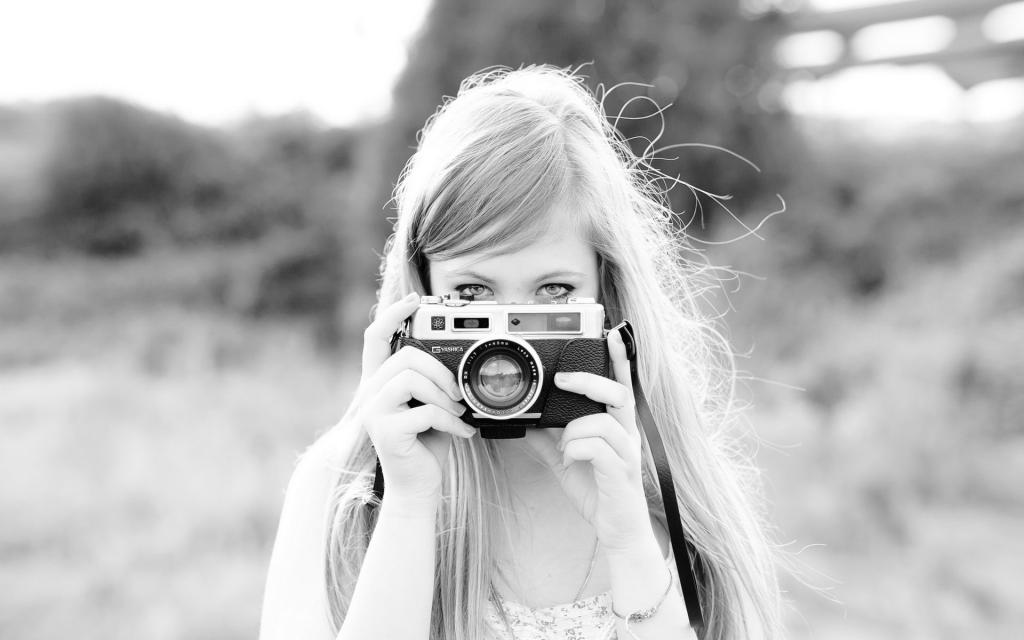 相机，黑白照片的女孩