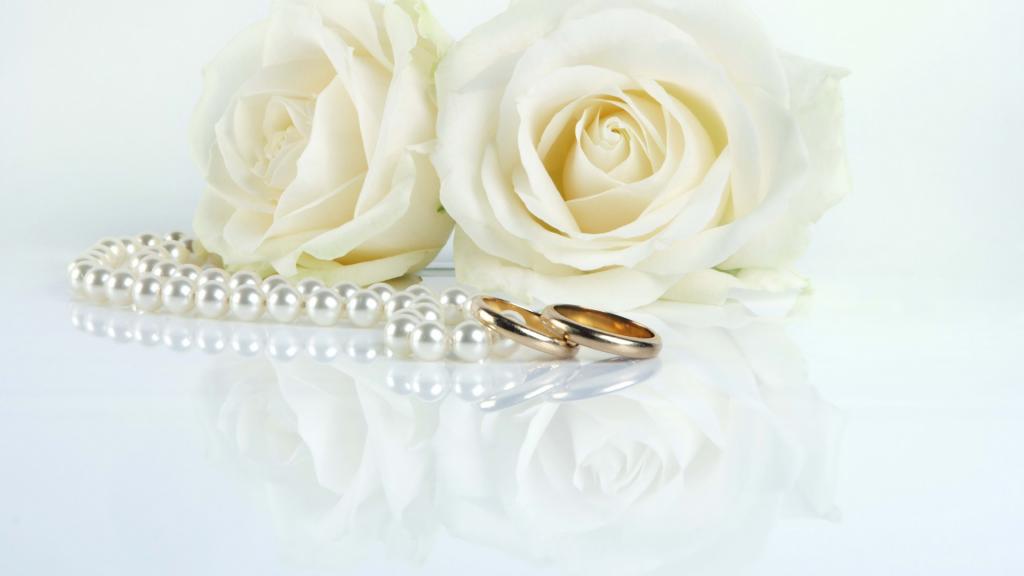 白玫瑰和结婚戒指