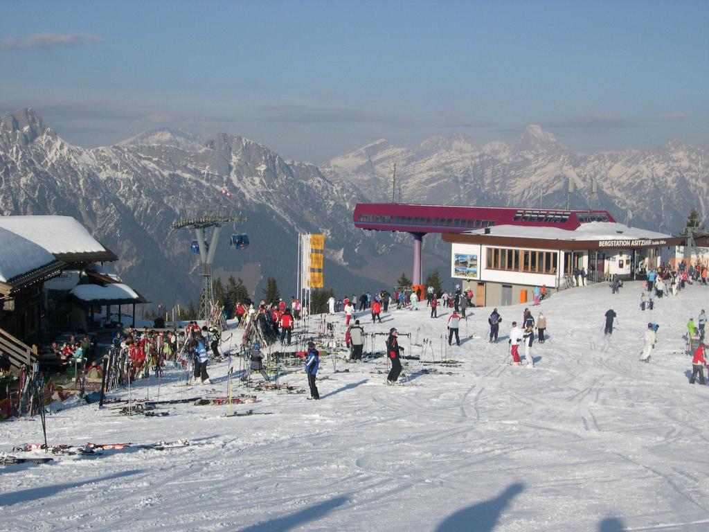在萨尔巴赫辛特格兰，奥地利滑雪胜地滑雪赛道