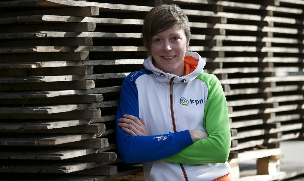 荷兰速滑运动员Yorin Ter Morse获得金牌