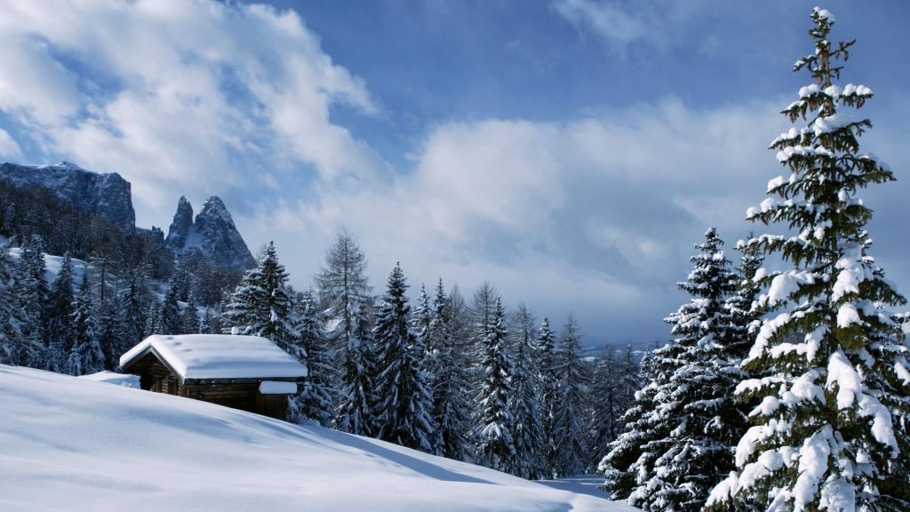 Val Gardena，意大利滑雪胜地的冬季假期