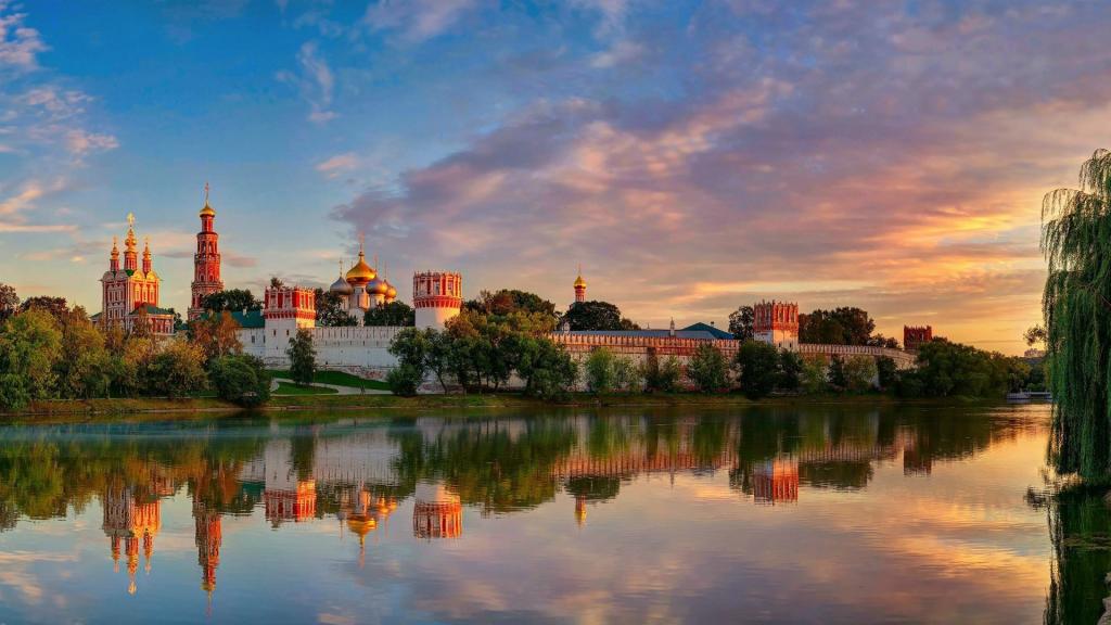 Novodevichy修道院在莫斯科
