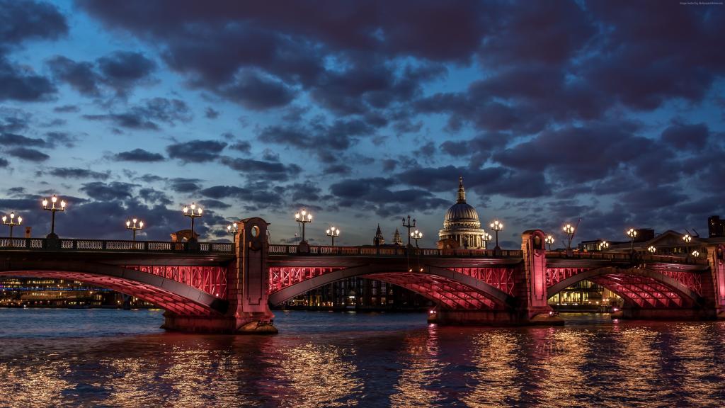 在伦敦红桥照明