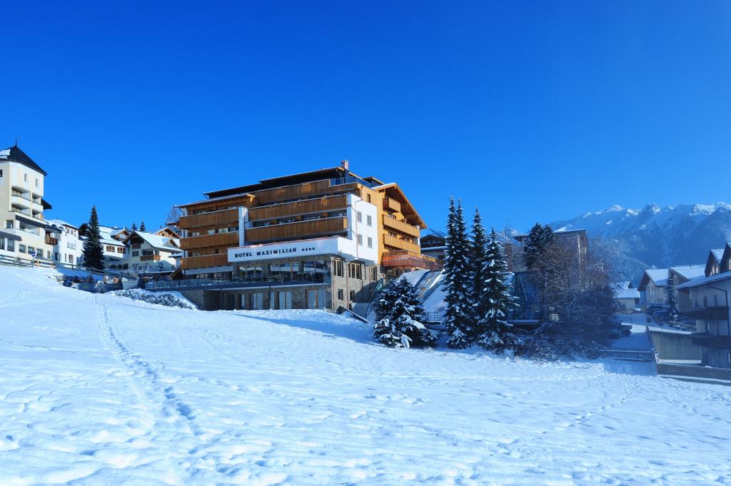 Hotel Maximilian酒店位于奥地利的Serfaus滑雪胜地