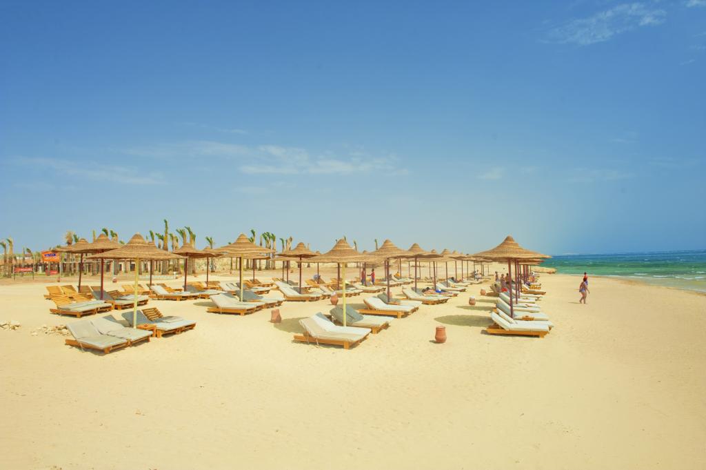 埃及马萨阿拉姆度假胜地的黄金海滩