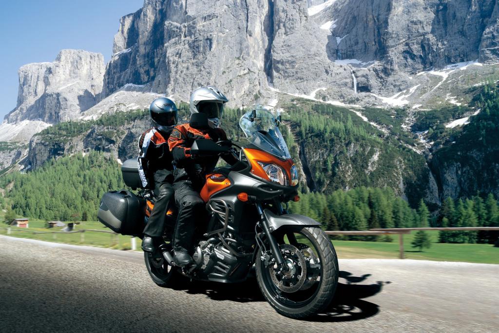 美丽的摩托车铃木V-Strom 650 ABS