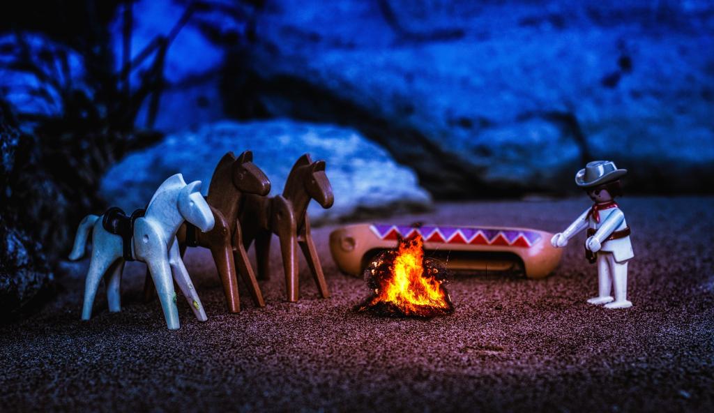 乐高玩具在火灾周围变暖