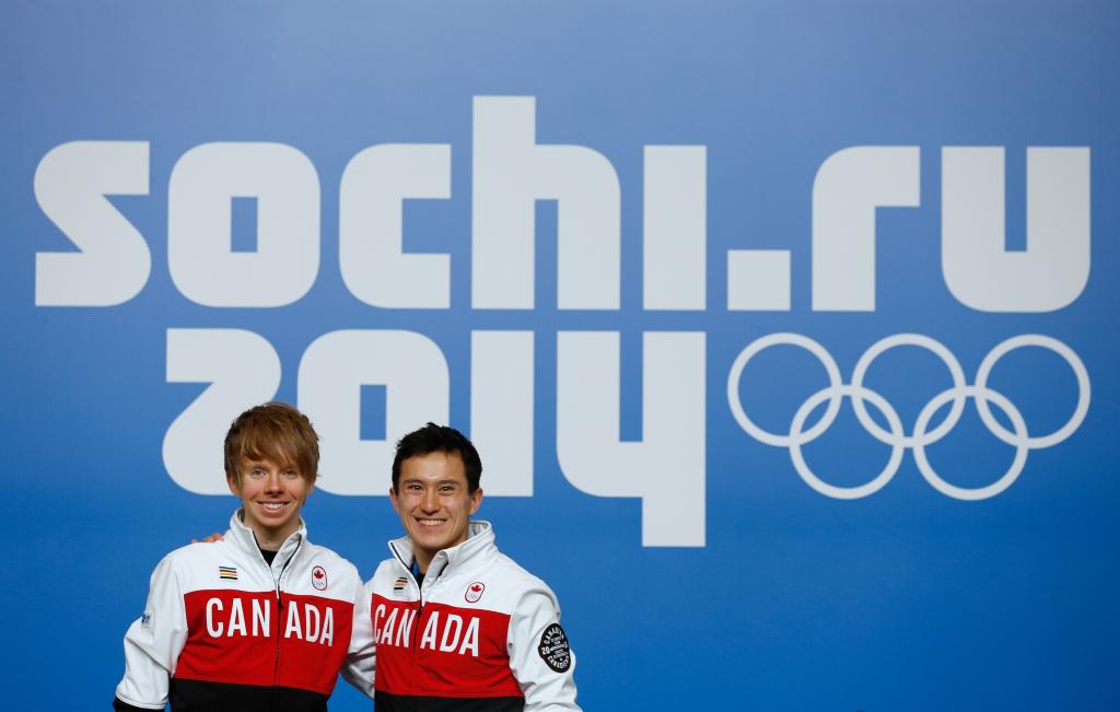 凯文·雷诺兹银牌加拿大花样滑冰运动员在索契