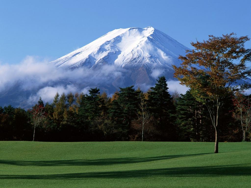 富士山从谷的视图