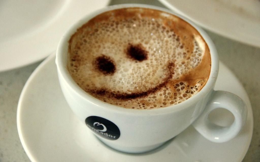 带着微笑的咖啡