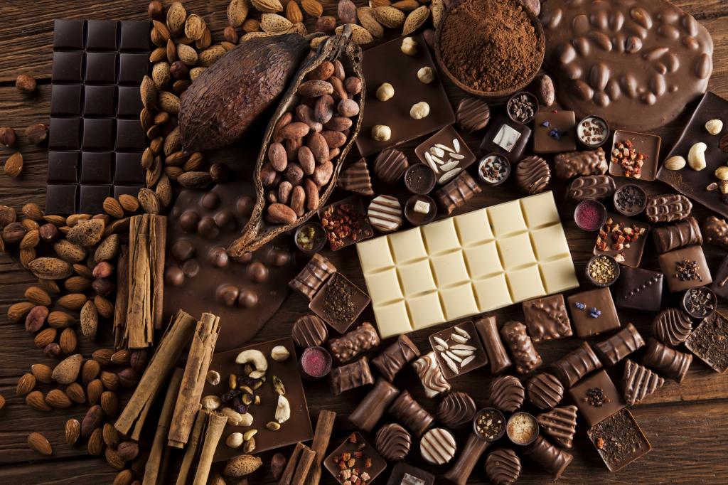 巧克力和巧克力糖果与坚果