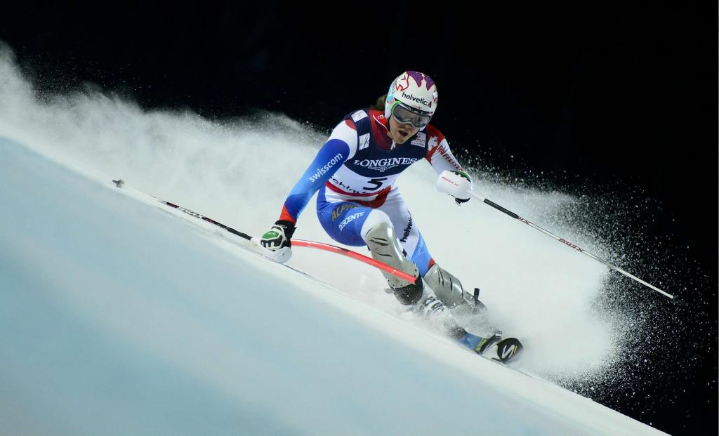 瑞士滑雪运动员Sandro Villetta获得金牌