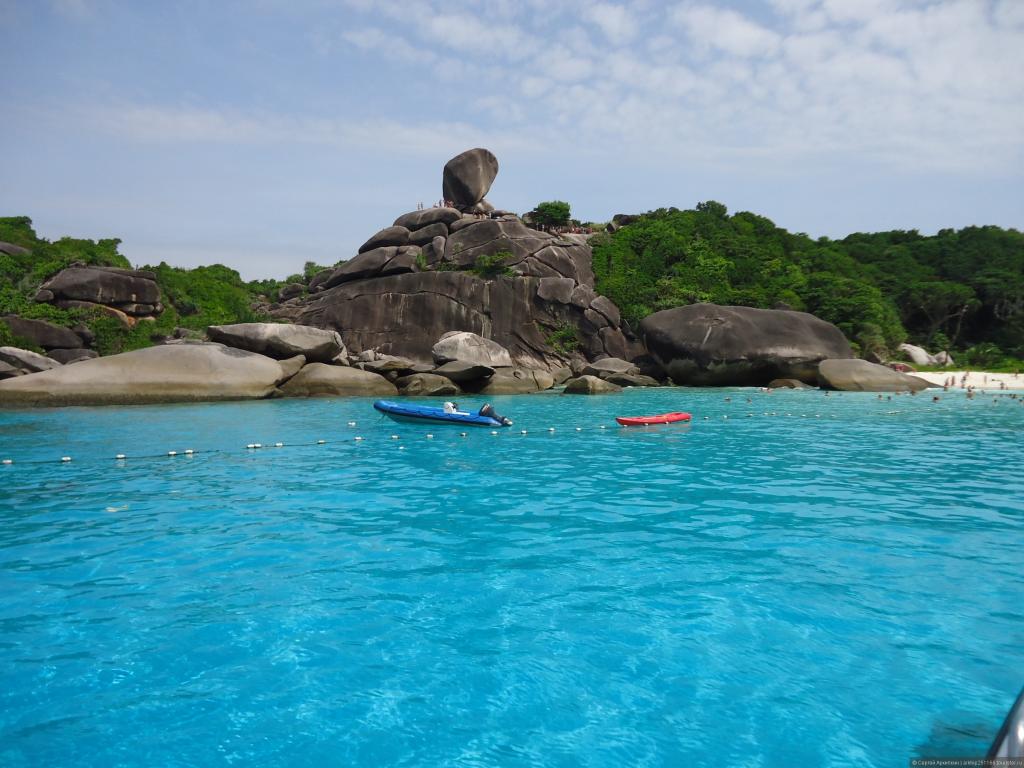 在陶，泰国的海岛上的岩石