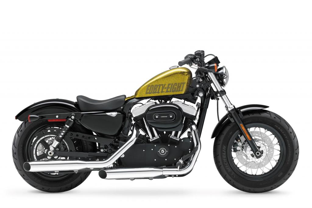 可靠的摩托车哈雷戴维森XL 1200X运动员四十八