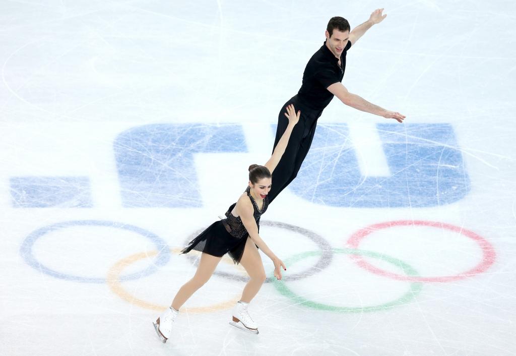 美国花样滑冰运动员Marissa Castelli和Simon Schnapier