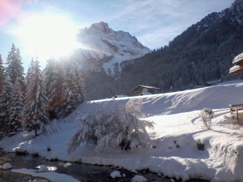 Val di法萨，意大利滑雪胜地的山河