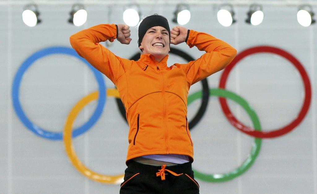 艾琳·韦斯特（Irene West）是一名荷兰滑冰运动员，拥有一枚金牌和两枚银牌