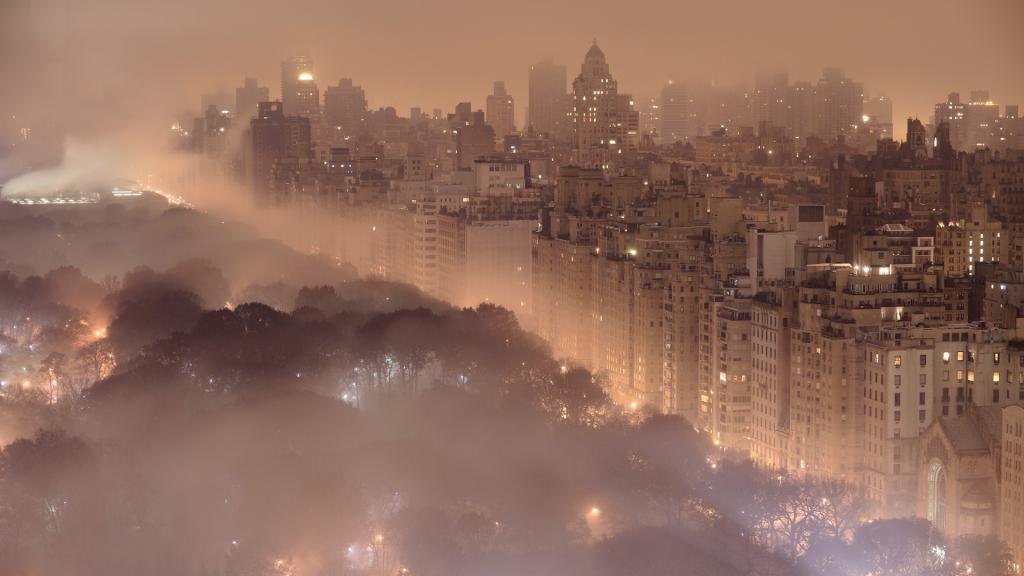 纽约傍晚浓雾