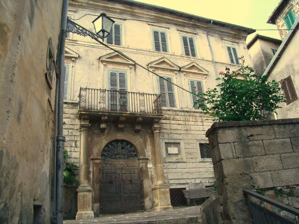 老房子在意大利的菲乌吉