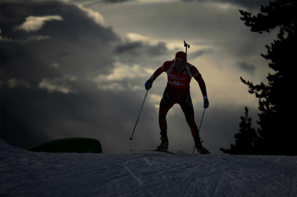 挪威学科冬季两项运动员Emil Hegle Svendsen获得金牌