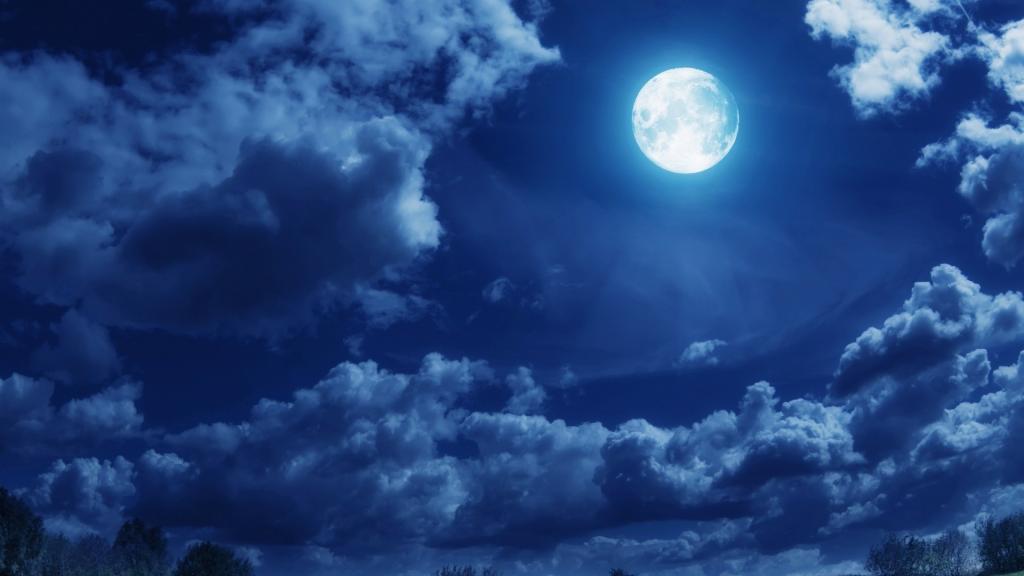 在月夜的云彩