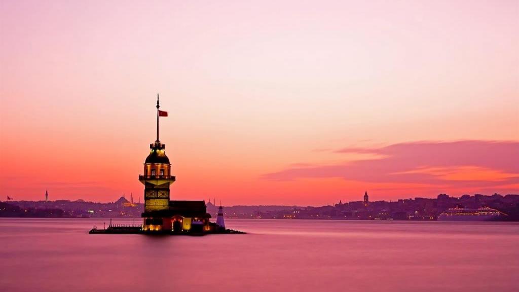 在伊斯坦布尔粉红色