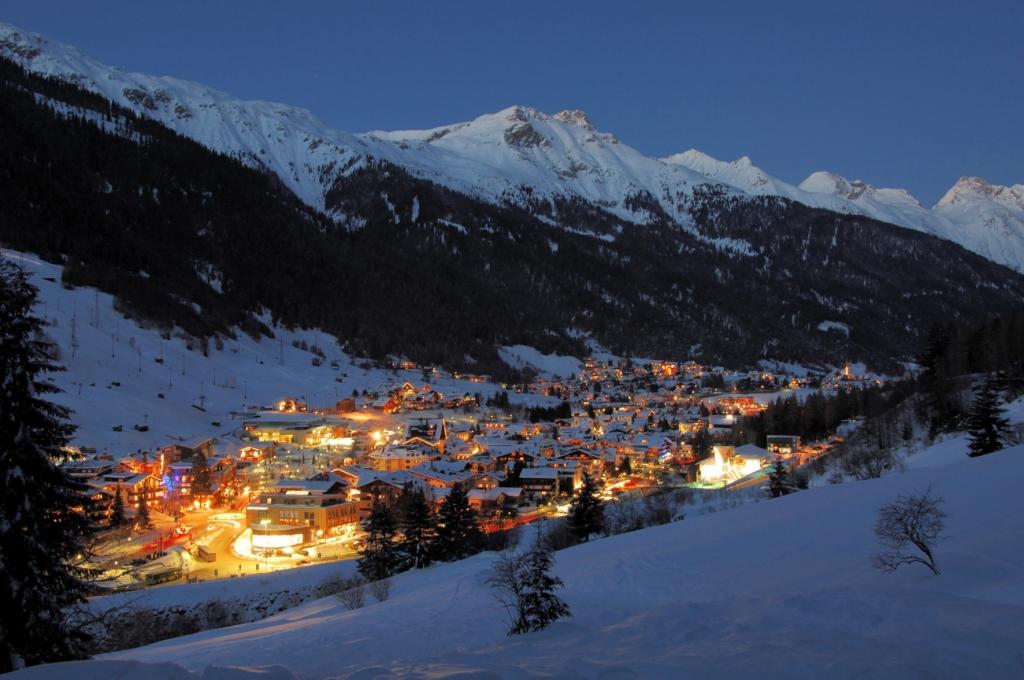 圣安东，奥地利滑雪胜地的闪亮城市