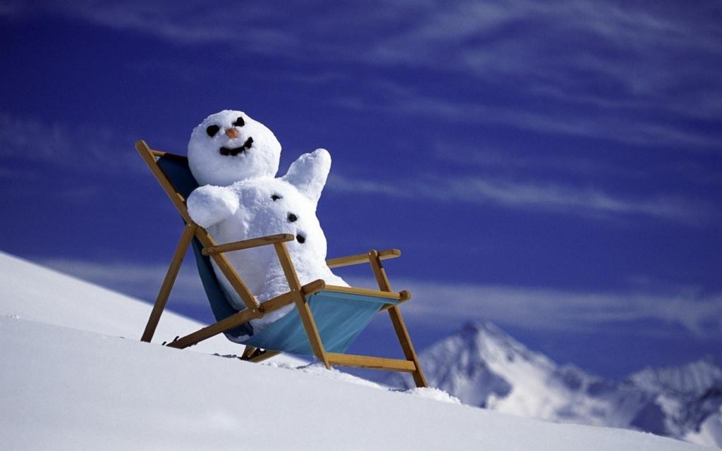 躺椅上的雪人