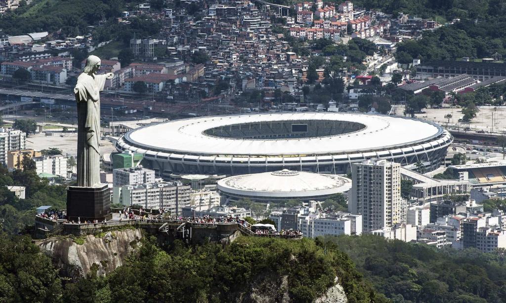 基督雕象体育场的背景的世界杯的在巴西2014年