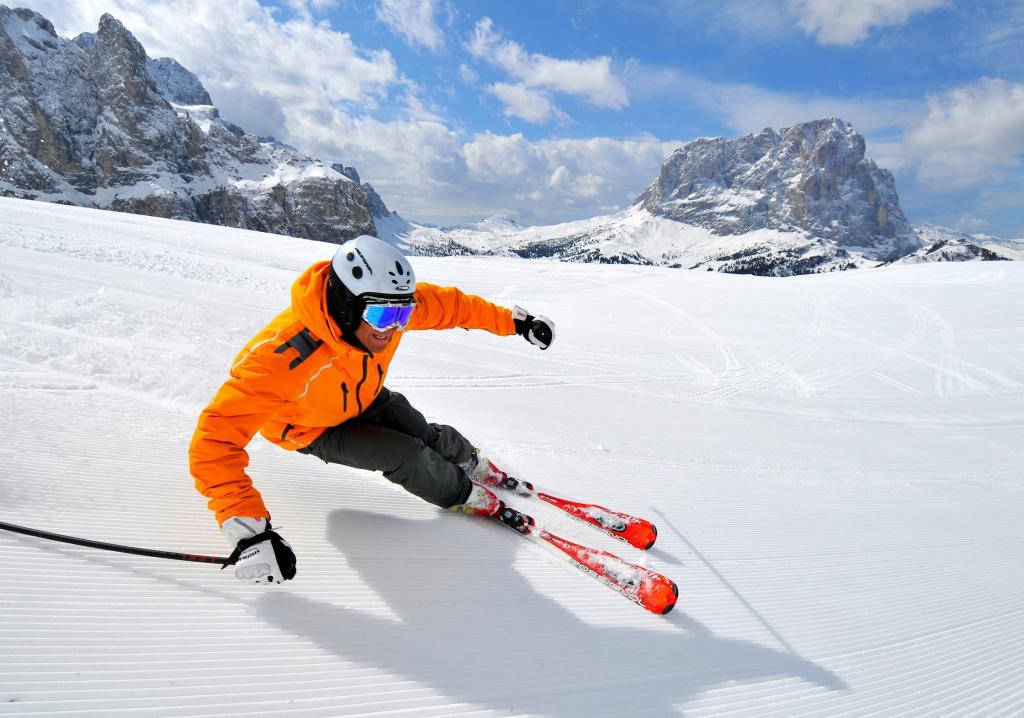 意大利Val Gardena滑雪胜地滑雪
