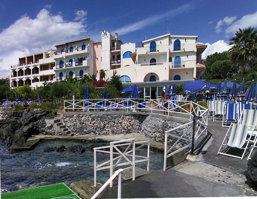 酒店在意大利利多迪耶索洛度假胜地的海岸